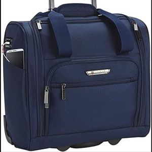 Carry-on luggage underseat